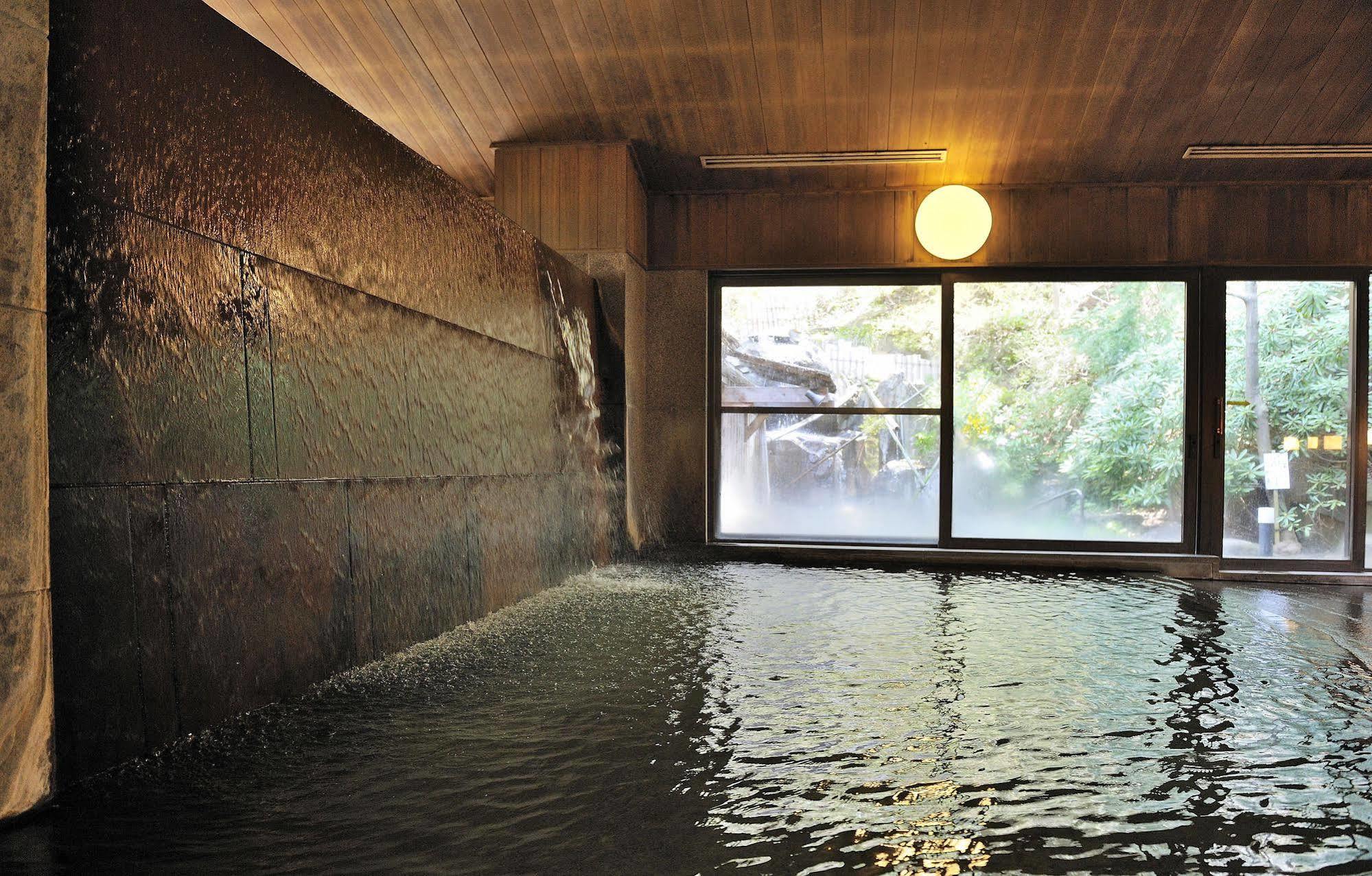 Senjukaku Hotel Jamanoucsi Kültér fotó