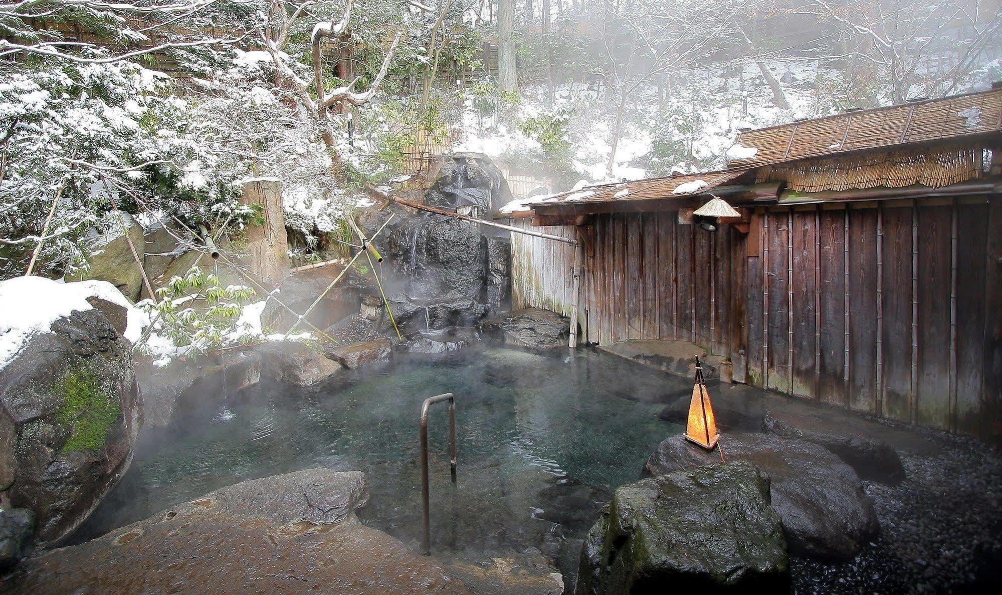 Senjukaku Hotel Jamanoucsi Kültér fotó